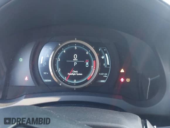 2014 Lexus IS 350 с VIN JTHBE1D25E5006266, выставлен на аукционе IAAI как лот 42563080 с пробегом 142 144 миль миль и . История ставок и продаж доступна на DreamBid. Изображение 7.