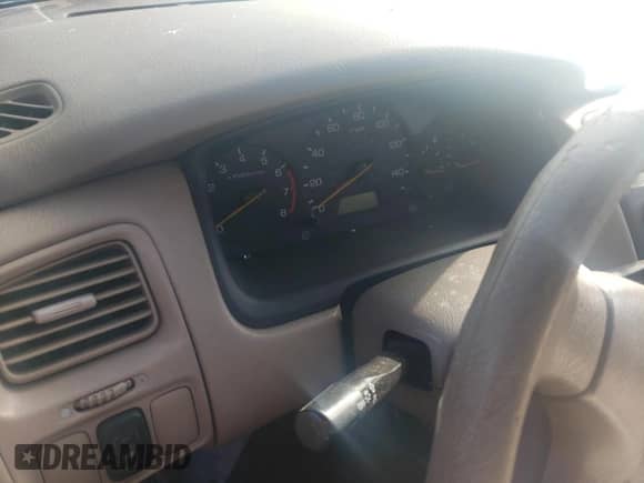 2000 Honda Accord LX с VIN 1HGCG1641YA100463, выставлен на аукционе Copart как лот 51118825 с пробегом Не указан миль и Списание • Salvage title. История ставок и продаж доступна на DreamBid. Изображение 9.