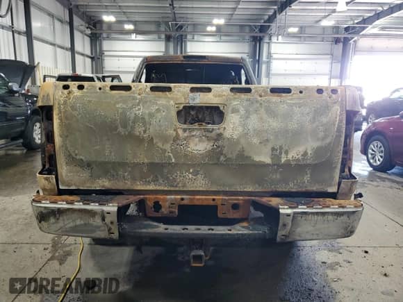 2010 Chevrolet Silverado 1500 Work Truck с VIN 1GCPKPE02AZ201387, выставлен на аукционе Copart как лот 70572665 с пробегом Не указан миль и На запчасти • Non repairable. История ставок и продаж доступна на DreamBid. Изображение 6.