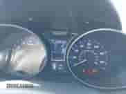 2013 Hyundai Veloster Turbo z VIN KMHTC6AE2DU147433, wystawiony jako IAAI lot #42239672 z przebiegiem 130 640 mil mil oraz . Historia ofert i sprzedaży dostępna na DreamBid. Obrazek 7.