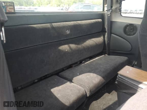 2003 Dodge Dakota с VIN 1D7HL12X73S228781, выставлен на аукционе Copart как лот 56097405 с пробегом 130 922 миль миль и Чистый • Clean title. История ставок и продаж доступна на DreamBid. Изображение 10.
