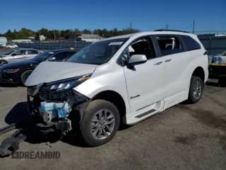 2023 Toyota Sienna XLE с VIN 5TDJRKEC1PS177821, выставлен на аукционе Copart как лот 85935295 с пробегом Не указан миль и Списание • Salvage title. История ставок и продаж доступна на DreamBid. Изображение 1.