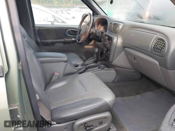 2003 Chevrolet TrailBlazer LT с VIN 1GNDT13S932272865, выставлен на аукционе IAAI как лот 43216318 с пробегом 241 489 миль миль и . История ставок и продаж доступна на DreamBid. Изображение 5.