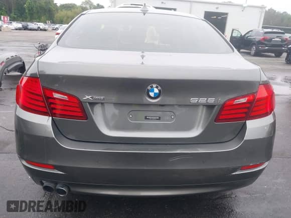 2014 BMW 5 Series 528i xDrive с VIN WBA5A7C53ED614914, выставлен на аукционе IAAI как лот 42509306 с пробегом 137 903 миль миль и . История ставок и продаж доступна на DreamBid. Изображение 16.