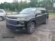 2025 Chevrolet Traverse AWD LT z VIN 1GNEVGRS7SJ256449, wystawiony jako IAAI lot #42645537 z przebiegiem 3 205 mil mil oraz . Historia ofert i sprzedaży dostępna na DreamBid. Obrazek 2.