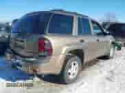 2002 Chevrolet TrailBlazer LS with VIN 1GNDT13S422356784, listed as a IAAI auction lot 41329655 with 122,525 mi miles and . Bid and sale history available at DreamBid. Image 4.