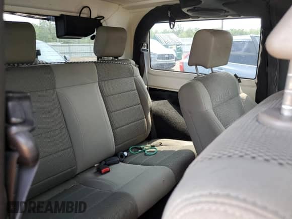 2007 Jeep Wrangler Sahara z VIN 1J8FA54137L145641, wystawiony jako Copart lot #60125185 z przebiegiem 160 119 mil mil oraz Szkoda całkowita • Salvage title. Historia ofert i sprzedaży dostępna na DreamBid. Obrazek 11.