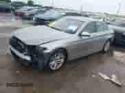 2014 BMW 5 Series 528i z VIN WBA5A5C50ED503595, wystawiony jako IAAI lot #42641762 z przebiegiem 100 608 mil mil oraz . Historia ofert i sprzedaży dostępna na DreamBid. Obrazek 2.