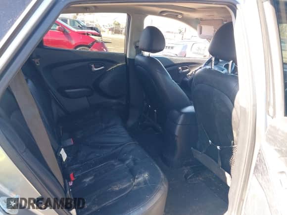 2013 Hyundai Tucson GLS с VIN KM8JUCAC9DU643556, выставлен на аукционе IAAI как лот 41600770 с пробегом 139 161 миль миль и . История ставок и продаж доступна на DreamBid. Изображение 8.