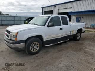 2005 Chevrolet Silverado 1500 Z71 with VIN 1GCEK19Z05Z322373, listed as a Copart auction lot 82569375 with 239,845 mi miles and Clean title. Bid and sale history available at DreamBid. Image 1.