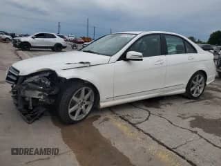 2014 Mercedes-Benz C 250 Sport с VIN WDDGF4HB6EA924346, выставлен на аукционе Copart как лот 55314195 с пробегом 175 583 миль миль и Списание • Salvage title. История ставок и продаж доступна на DreamBid. Изображение 1.