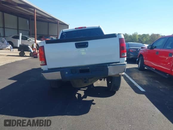 2009 GMC Sierra 1500 SLE с VIN 3GTEK23359G101156, выставлен на аукционе IAAI как лот 43410771 с пробегом 214 283 миль миль и . История ставок и продаж доступна на DreamBid. Изображение 17.