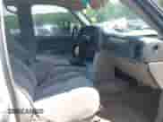 2003 Chevrolet Tahoe LS z VIN 1GNEC13Z73R176239, wystawiony jako IAAI lot #42660496 z przebiegiem 290 107 mil mil oraz . Historia ofert i sprzedaży dostępna na DreamBid. Obrazek 5.