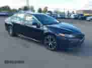 2018 Toyota Camry SE с VIN JTNB11HK5J3023920, выставлен на аукционе IAAI как лот 43533364 с пробегом 240 378 миль миль и . История ставок и продаж доступна на DreamBid. Изображение 1.