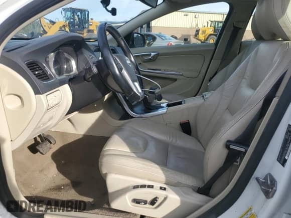 2014 Volvo S60 T5 z VIN YV1612FHXE1290131, wystawiony jako Copart lot #84538645 z przebiegiem 129 944 mil mil oraz Szkoda całkowita • Salvage title. Historia ofert i sprzedaży dostępna na DreamBid. Obrazek 7.