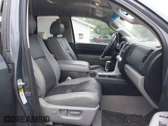 2008 Toyota Tundra Limited с VIN 5TBBV58198S501555, выставлен на аукционе IAAI как лот 42321052 с пробегом 248 154 миль миль и . История ставок и продаж доступна на DreamBid. Изображение 5.