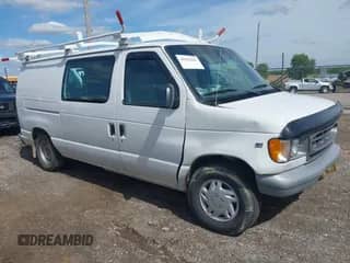 2000 Ford Econoline Cargo с VIN 1FTRE14W9YHB00575, выставлен на аукционе IAAI как лот 42201446 с пробегом 139 303 миль миль и . История ставок и продаж доступна на DreamBid. Изображение 1.