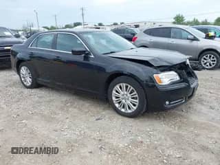 2014 Chrysler 300 с VIN 2C3CCARG4EH217892, выставлен на аукционе IAAI как лот 42788576 с пробегом 111 383 миль миль и . История ставок и продаж доступна на DreamBid. Изображение 1.
