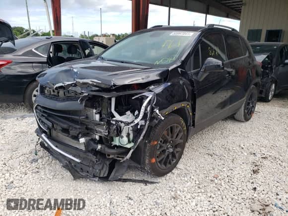 2021 Chevrolet Trax LT with VIN KL7CJLSB8MB358321, listed as a Copart auction lot 58997041 with 8,771 mi miles and Salvage title. Bid and sale history available at DreamBid. Image 2.