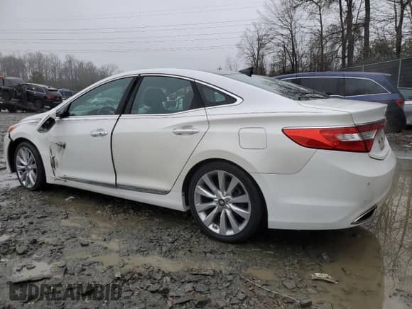 2014 Hyundai Azera Limited z VIN KMHFH4JG2EA378260, wystawiony jako Copart lot #84656144 z przebiegiem 62 292 mil mil oraz Szkoda całkowita • Salvage title. Historia ofert i sprzedaży dostępna na DreamBid. Obrazek 2.