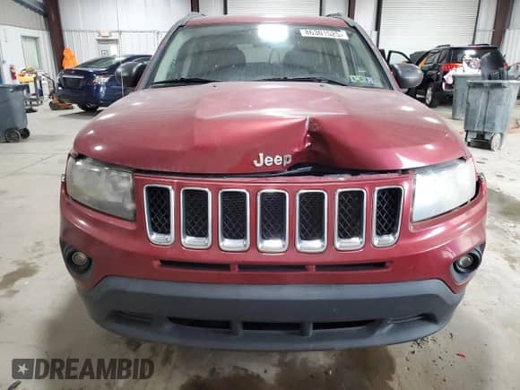 2014 Jeep Compass Sport с VIN 1C4NJDBB0ED784379, выставлен на аукционе Copart как лот 86301525 с пробегом 126 860 миль миль и Списание • Salvage title. История ставок и продаж доступна на DreamBid. Изображение 5.