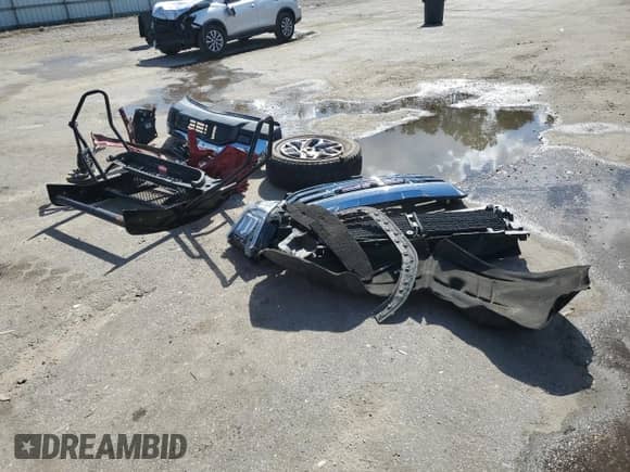 2022 GMC Sierra 1500 SLT with VIN 3GTUUDET5NG541158, listed as a Copart auction lot 60802295 with 82,553 mi miles and Salvage title. Bid and sale history available at DreamBid. Image 12.