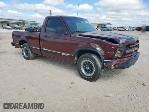1993 Chevrolet S-10 X96 с VIN 1GCCS14R9P8166115, выставлен на аукционе Copart как лот 81158005 с пробегом 149 675 миль миль и Списание • Salvage title. История ставок и продаж доступна на DreamBid. Изображение 4.