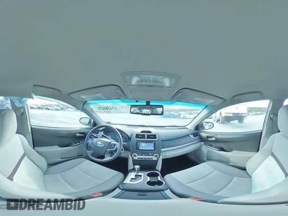 2014 Toyota Camry LE с VIN 4T4BF1FK4ER400120, выставлен на аукционе Copart как лот 82436625 с пробегом 73 368 миль миль и Списание • Salvage title. История ставок и продаж доступна на DreamBid. Изображение 14.