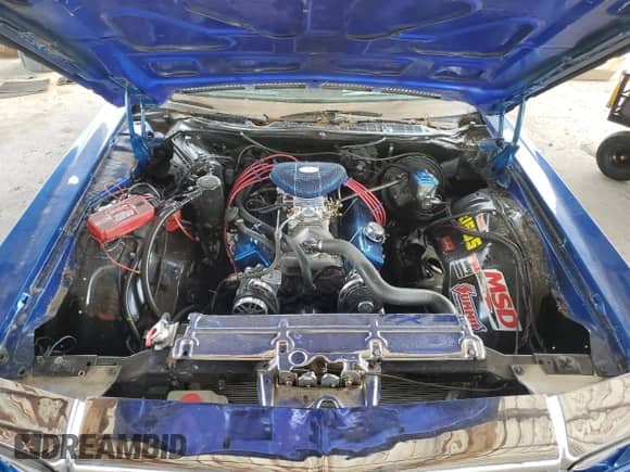 1976 Chevrolet Impala с VIN 1L47V61181699, выставлен на аукционе Copart как лот 57303234 с пробегом Не указан миль и Списание • Salvage title. История ставок и продаж доступна на DreamBid. Изображение 11.