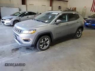 2020 Jeep Compass Limited с VIN 3C4NJCCB3LT122599, выставлен на аукционе Copart как лот 49335495 с пробегом 93 737 миль миль и Списание • Salvage title. История ставок и продаж доступна на DreamBid. Изображение 1.
