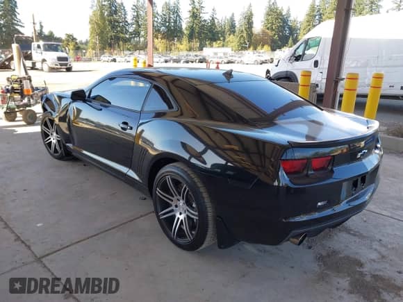 2010 Chevrolet Camaro 2SS с VIN 2G1FT1EW3A9173726, выставлен на аукционе IAAI как лот 43401164 с пробегом 127 222 миль миль и . История ставок и продаж доступна на DreamBid. Изображение 3.