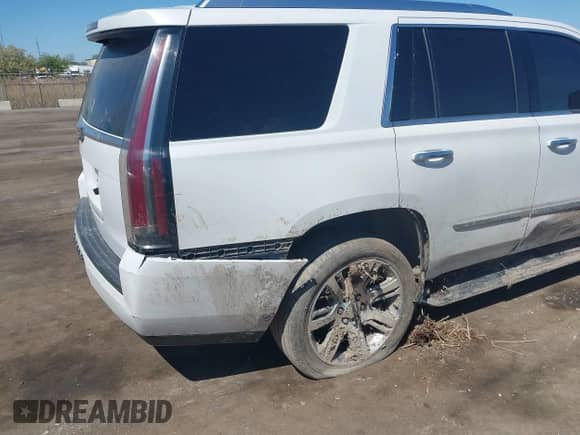 2016 Cadillac Escalade Luxury Collection with VIN 1GYS4BKJ4GR482079, listed as a IAAI auction lot 42226805 with 141,643 mi miles and . Bid and sale history available at DreamBid. Image 6.