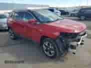 2019 Jeep Compass Limited z VIN 3C4NJDCB8KT638591, wystawiony jako Copart lot #82241535 z przebiegiem 50 319 mil mil oraz Czysty tytuł • Clean title. Historia ofert i sprzedaży dostępna na DreamBid. Obrazek 4.