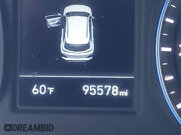 2018 Hyundai Kona SE z VIN KM8K12AA8JU088908, wystawiony jako IAAI lot #43112539 z przebiegiem 95 578 mil mil oraz . Historia ofert i sprzedaży dostępna na DreamBid. Obrazek 15.