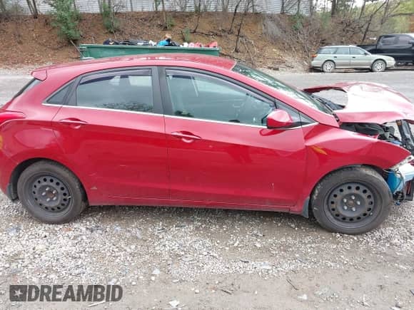 2017 Hyundai Elantra с VIN KMHD35LH1HU363608, выставлен на аукционе IAAI как лот 43282144 с пробегом 106 990 миль миль и . История ставок и продаж доступна на DreamBid. Изображение 13.