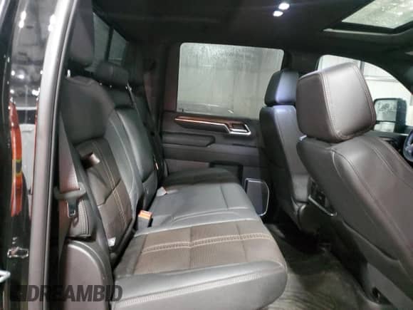 2024 Chevrolet Silverado 3500HD High Country с VIN 2GC4YVEY8R1122399, выставлен на аукционе Copart как лот 69914985 с пробегом 58 929 миль миль и Списание • Salvage title. История ставок и продаж доступна на DreamBid. Изображение 10.