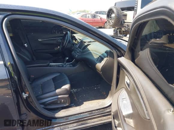 2017 Chevrolet Impala LT с VIN 2G1105S32H9163672, выставлен на аукционе IAAI как лот 43046531 с пробегом 265 938 миль миль и . История ставок и продаж доступна на DreamBid. Изображение 5.