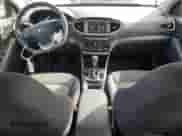 2017 Hyundai Ioniq SEL с VIN KMHC75LC6HU056228, выставлен на аукционе Copart как лот 89900635 с пробегом 151 498 миль миль и Списание • Salvage title. История ставок и продаж доступна на DreamBid. Изображение 8.