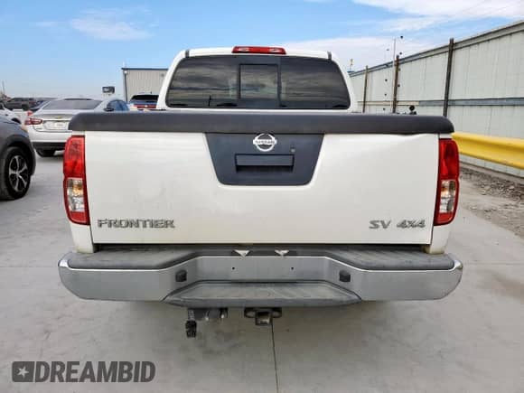 2017 Nissan Frontier SV with VIN 1N6AD0EVXHN767072, listed as a Copart auction lot 84720495 with 238,792 mi miles and Salvage title. Bid and sale history available at DreamBid. Image 6.