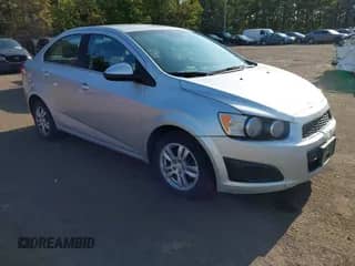 2012 Chevrolet Sonic LT с VIN 1G1JC5SH4C4180228, выставлен на аукционе IAAI как лот 43284665 с пробегом 213 906 миль миль и . История ставок и продаж доступна на DreamBid. Изображение 1.