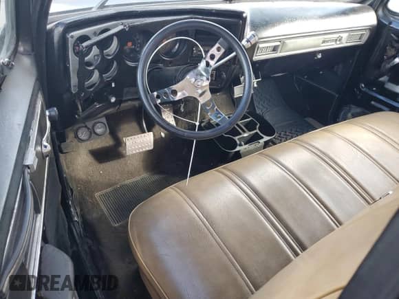 1977 Chevrolet Silverado 1500 с VIN CCL147F356477, выставлен на аукционе Copart как лот 86479985 с пробегом 65 046 миль миль и Списание • Salvage title. История ставок и продаж доступна на DreamBid. Изображение 8.