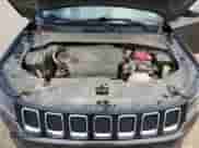 2019 Jeep Compass Latitude z VIN 3C4NJCBB1KT658449, wystawiony jako Copart lot #67523185 z przebiegiem 97 457 mil mil oraz Czysty tytuł • Clean title. Historia ofert i sprzedaży dostępna na DreamBid. Obrazek 12.