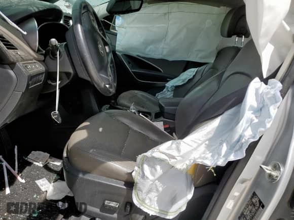2015 Hyundai Santa Fe with VIN 5XYZU3LA2FG286521, listed as a Copart auction lot 62467945 with 224,885 mi miles and Salvage title. Bid and sale history available at DreamBid. Image 7.