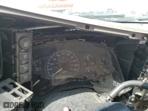 2001 Chevrolet Tahoe LT with VIN 1GNEK13T81R133542, listed as a Copart auction lot 69115805 with Not provided miles and Salvage title. Bid and sale history available at DreamBid. Image 9.