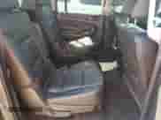 2019 Chevrolet Suburban LT с VIN 1GNSKHKC8KR334338, выставлен на аукционе Copart как лот 69499725 с пробегом 117 140 миль миль и Чистый • Clean title. История ставок и продаж доступна на DreamBid. Изображение 11.