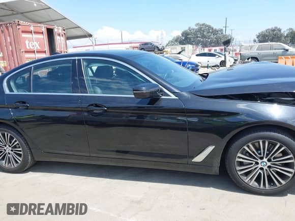 2019 BMW 5 Series 530i с VIN WBAJA5C54KWW07683, выставлен на аукционе IAAI как лот 43089079 с пробегом 41 353 миль миль и . История ставок и продаж доступна на DreamBid. Изображение 13.