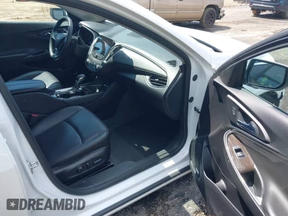 2024 Chevrolet Malibu LT с VIN 1G1ZE5ST8RF172468, выставлен на аукционе IAAI как лот 42338355 с пробегом 27 229 миль миль и . История ставок и продаж доступна на DreamBid. Изображение 5.