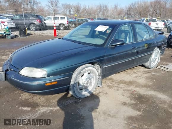 1995 Chevrolet Lumina с VIN 2G1WN52M1S9293367, выставлен на аукционе IAAI как лот 41711171 с пробегом 93 969 миль миль и . История ставок и продаж доступна на DreamBid. Изображение 17.