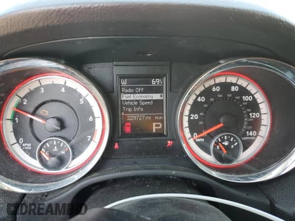 2013 Dodge Durango Special Service z VIN 1C4RDJFG2DC683071, wystawiony jako Copart lot #84961115 z przebiegiem 229 727 mil mil oraz Czysty tytuł • Clean title. Historia ofert i sprzedaży dostępna na DreamBid. Obrazek 9.