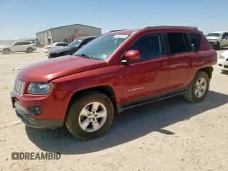 2016 Jeep Compass Latitude z VIN 1C4NJCEB5GD582565, wystawiony jako Copart lot #56699155 z przebiegiem 77 749 mil mil oraz Szkoda całkowita • Salvage title. Historia ofert i sprzedaży dostępna na DreamBid. Obrazek 1.